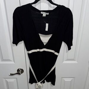 White House Black Market Black and White Short Sleeve Blouse